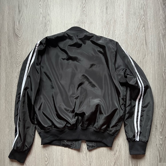 Bomber jacket - Picture 2 of 3